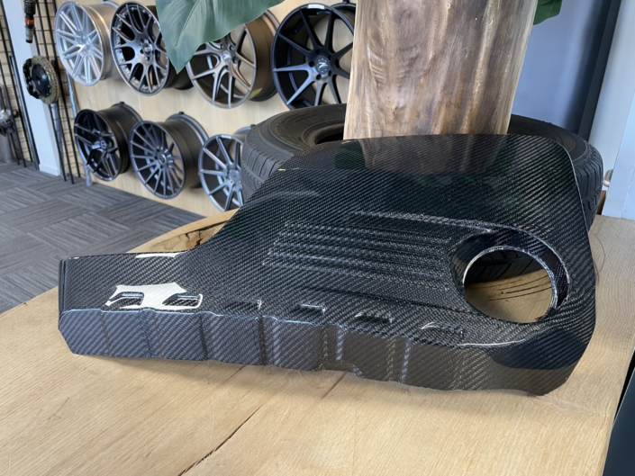 BMW M3 S55 Carbon Fiber Engine Cover - Afbeelding 4