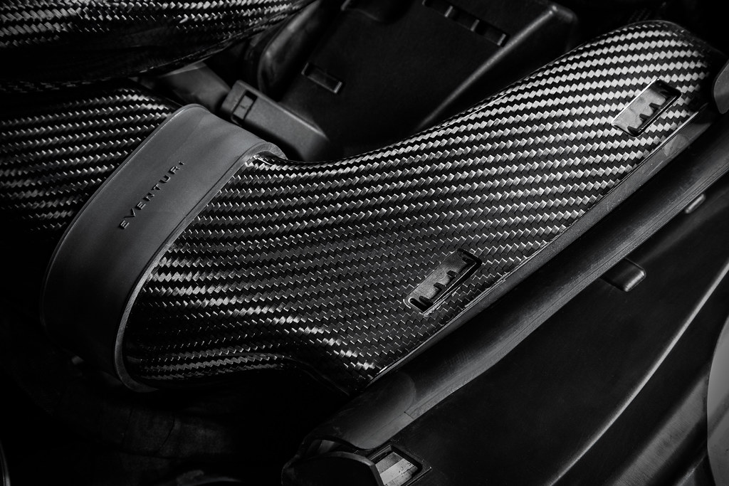 Eventuri Mercedes-Benz C63(S) Carbon Duct upgrade package (W205) - Afbeelding 2