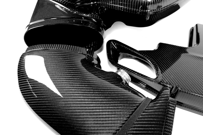 Karbonius BMW E90/E92/E93 M3 Carbon Airbox met ///M Logo - Afbeelding 4